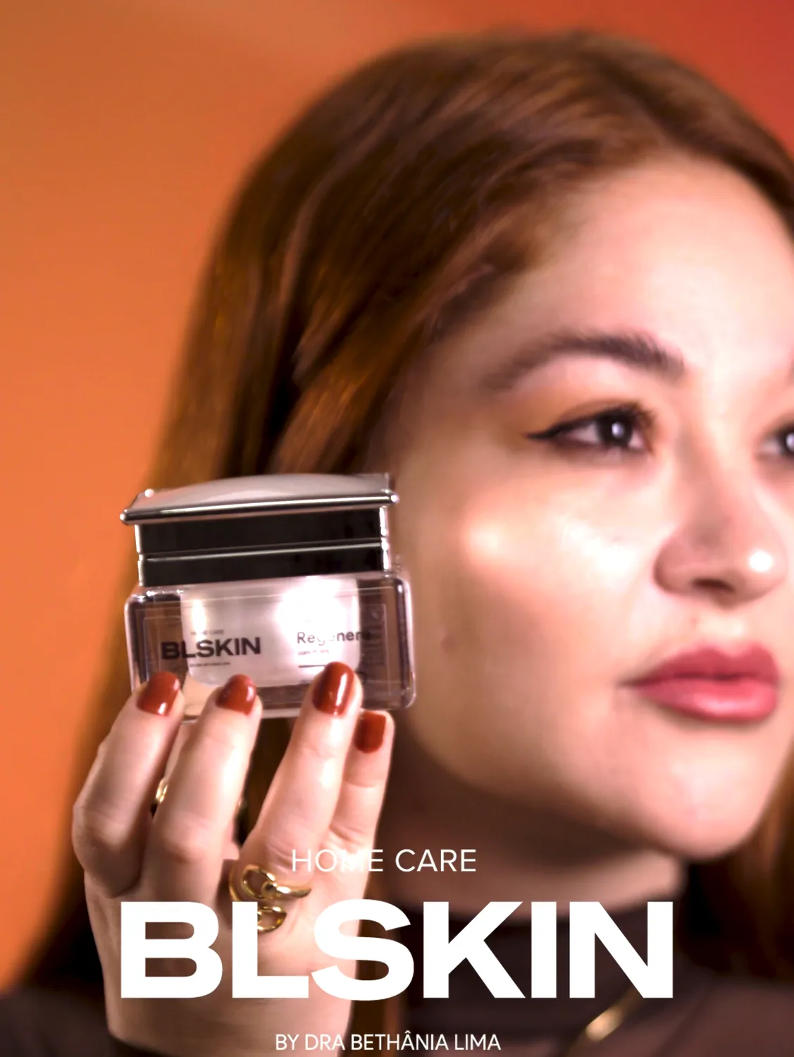 Dra. Bethânia Lima com a linha BLSKIN